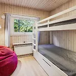 Karri - 1-1km From The Sea By Interhome *
