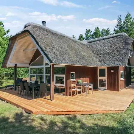 Karri - 1-1km From The Sea In Western Jutland By Interhome *