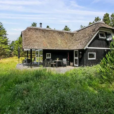 Karri - 1-1km From The Sea In Western Jutland By Interhome
