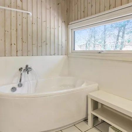 Karri - 1-1km From The Sea By Interhome Vakantiehuis